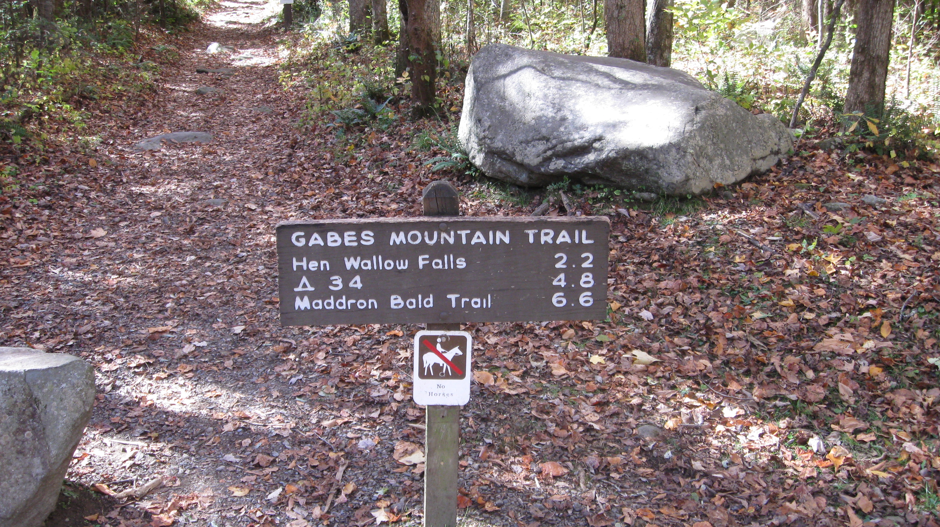 Gabes Mountain Trailhead sign