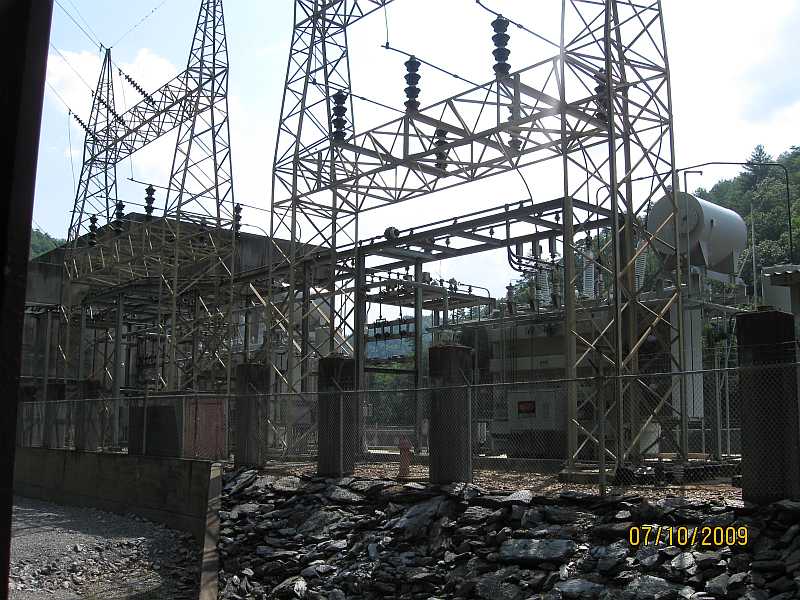 Hiwassee River Excursion Train, Power lines from the powerhouse.