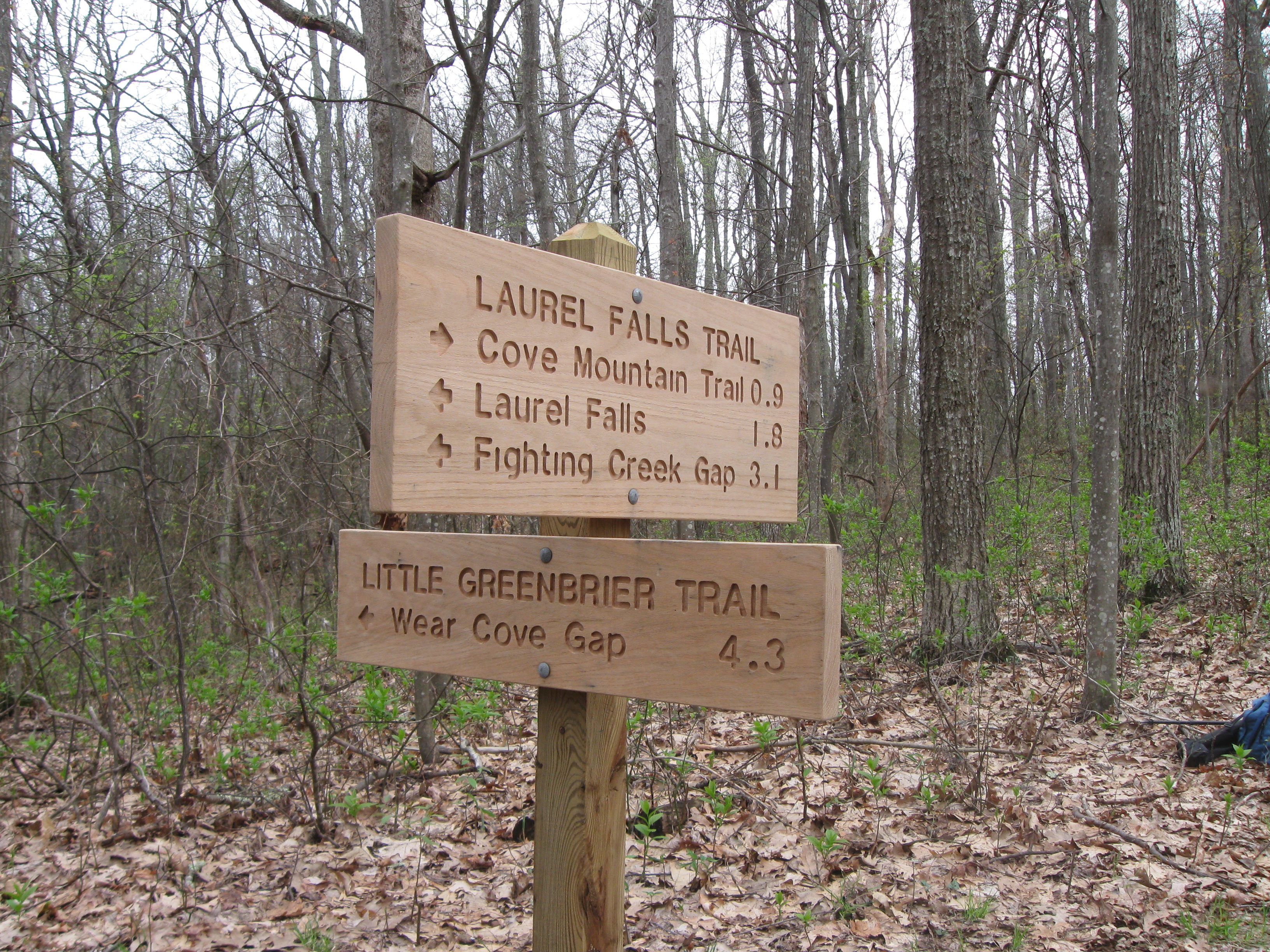Trailhead for Little Greenbrier Trail
